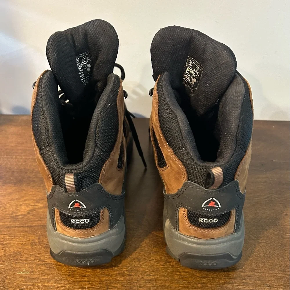 Ecco Receptor Womens Hiking Boots Brown Leather Round Toe Mid Top Lace Up 6-6.5